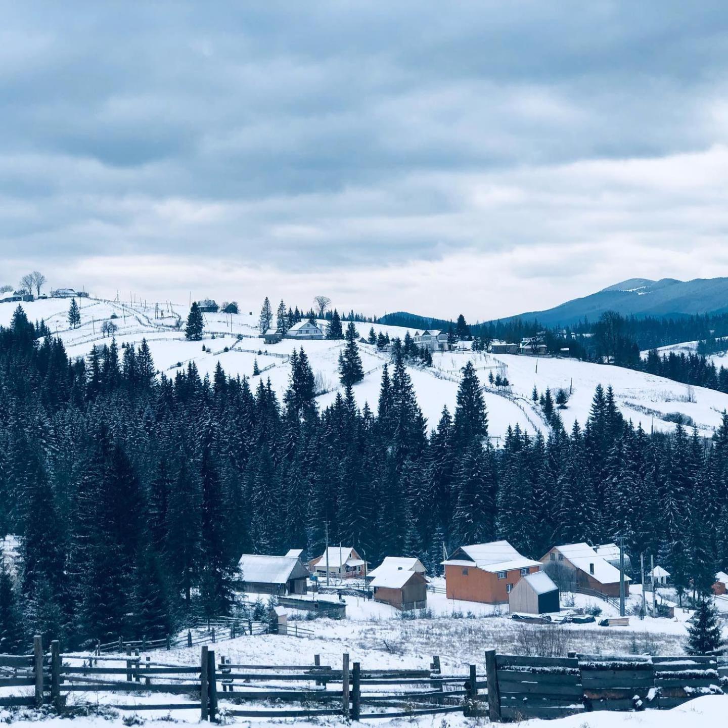 Котеджі Зоряне Небо Bukovel Esterno foto
